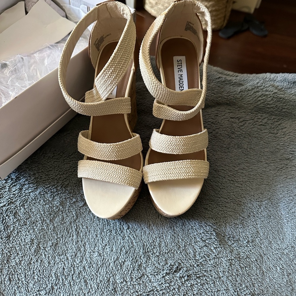 Steve Madden Camdyn Beige Footwear